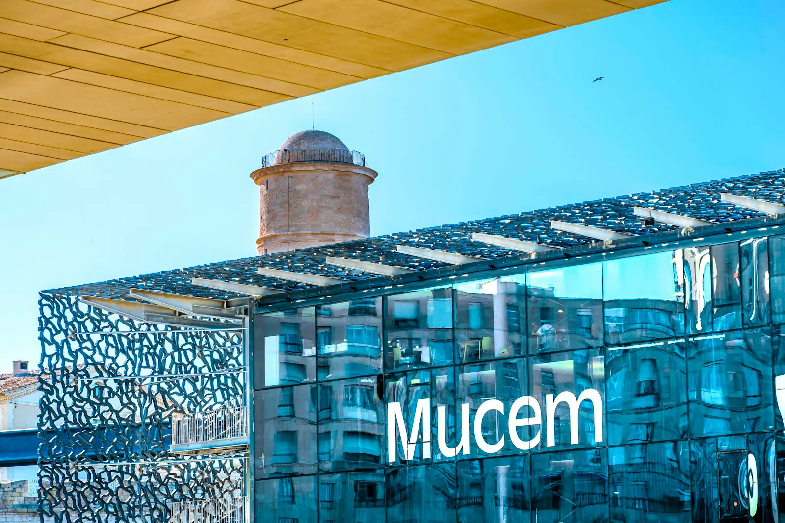 Bâtiment du MuCEM et résille extérieure